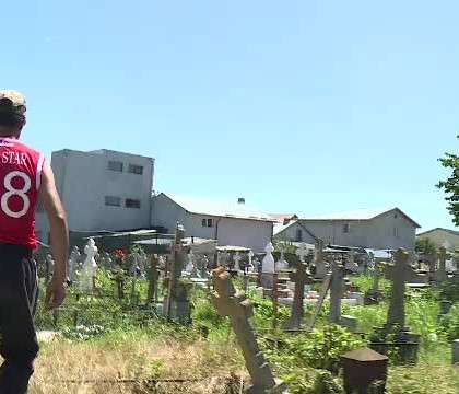 Caz socant in Ilfov. Tanar de 23 de ani banuit ca ar fi violat, in cimitir, o femeie abia ingropata