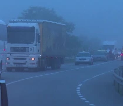 7 moldoveni, implicati intr-un grav accident in Romania. Trei persoane au fost transportate de urgenta la spital