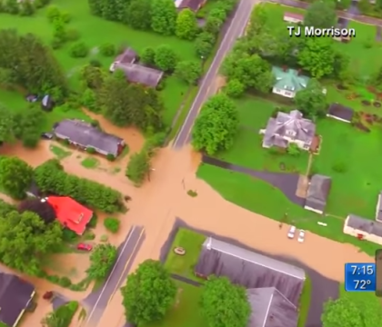 Inundatii grave in SUA. 23 de oameni au murit in Virginia occidentala, s-au deschis zeci de centre pentru sinistrati. VIDEO Inundatii grave in SUA. 23 de oameni au murit in Virginia occidentala, s-au deschis zeci de centre pentru sinistrati. VIDEO