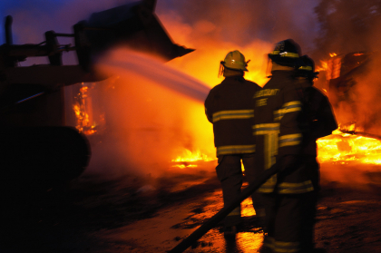 Un barbat din Leuseni a murit intr-un incendiu in propria casa: "Focul a pornit de la o tigara aprinsa" Un barbat din Leuseni a murit intr-un incendiu in propria casa: "Focul a pornit de la o tigara aprinsa"