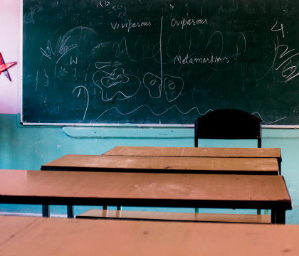 O eleva de 17 ani din India, arestata dupa ce a fost acuzata ca a trisat la examen. Greseala care a dat-o de gol O eleva de 17 ani din India, arestata dupa ce a fost acuzata ca a trisat la examen. Greseala care a dat-o de gol