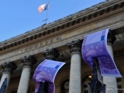A doua putere a zonei euro se prabuseste. Datoria publica astronomica creste cu 4.640 euro/sec. UE ia o decizie dura A doua putere a zonei euro se prabuseste. Datoria publica astronomica creste cu 4.640 euro/sec. UE ia o decizie dura
