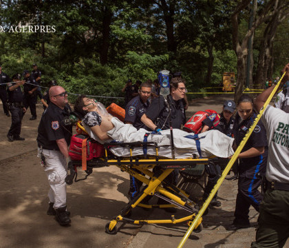 Explozie in Central Park, in timpul inmormantarii lui Elie Wiesel. Un tanar este in stare critica Explozie in Central Park, in timpul inmormantarii lui Elie Wiesel. Un tanar este in stare critica