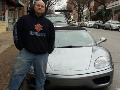 In 2011, era falit si in inchisoare, acum este milionar si conduce un Ferrari. Cum s-a imbogatit stand tot timpul pe Facebook In 2011, era falit si in inchisoare, acum este milionar si conduce un Ferrari. Cum s-a imbogatit stand tot timpul pe Facebook