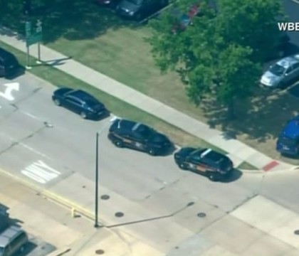 Un nou incident armat in SUA. Doi politisti au fost ucisi intr-un tribunal din Michigan Un nou incident armat in SUA. Doi politisti au fost ucisi intr-un tribunal din Michigan