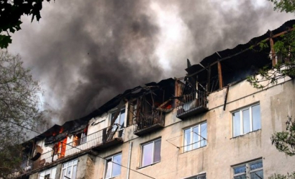 Ajutor financiar pentru locatarii blocului unde a ars mansarda. Cati bani vor primi de la Primarie Ajutor financiar pentru locatarii blocului unde a ars mansarda. Cati bani vor primi de la Primarie