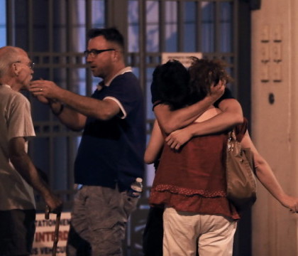 Familiile disperate apeleaza la Facebook si Twitter pentru gasirea celor dragi. Marturiile romanilor de la NISA Familiile disperate apeleaza la Facebook si Twitter pentru gasirea celor dragi. Marturiile romanilor de la NISA