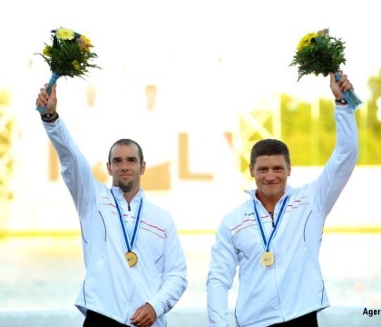 Romania, suspendata un an din toate competitiile internationale la kaiac-canoe. Scandalul de dopaj ii scoate pe romani din JO de la Rio Romania, suspendata un an din toate competitiile internationale la kaiac-canoe. Scandalul de dopaj ii scoate pe romani din JO de la Rio