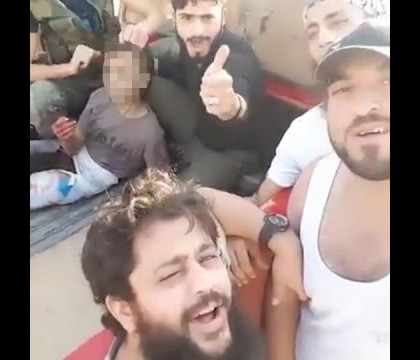 Un baietel de 10 ani a fost decapitat de rebelii sirieni in regiunea Alep. Fapta absurda de care l-au acuzat