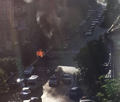 Jurnalist, critic al guvernului de la Kremlin, ucis in explozia unei masini, la Kiev. Autoritatile au gasit o bomba la bord. Momentul in care automobilul este cuprins de flacari - VIDEO Jurnalist, critic al guvernului de la Kremlin, ucis in explozia unei masini, la Kiev. Autoritatile au gasit o bomba la bord. Momentul in care automobilul este cuprins de flacari - VIDEO