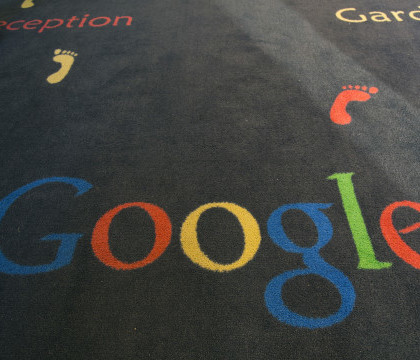 Google inregistreaza toate conversatiile pe care le-ati avut in preajma telefonului. Cum puteti dezactiva functia