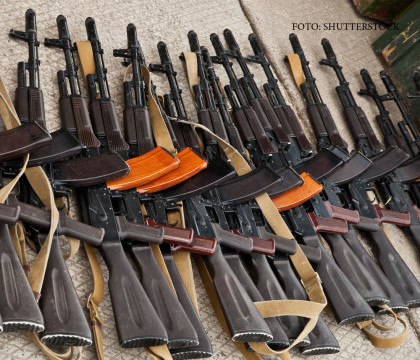 Romania, printre tarile care exporta arme in Siria la limita legii. Unele dintre acestea ar ajunge in mainile jihadistilor Romania, printre tarile care exporta arme in Siria la limita legii. Unele dintre acestea ar ajunge in mainile jihadistilor