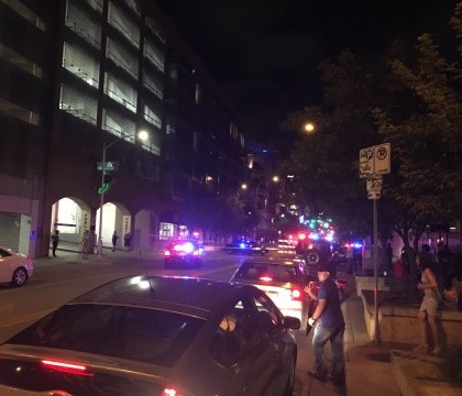 Doua atacuri armate in centrul orasului Austin din Texas. Cel putin o persoana a fost impuscata mortal