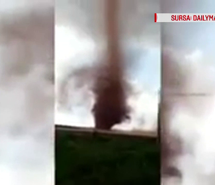 Fenomenul bizar pe care localnicii nu si l-au putut explica. O tornada ROSIE a facut ravagii in China