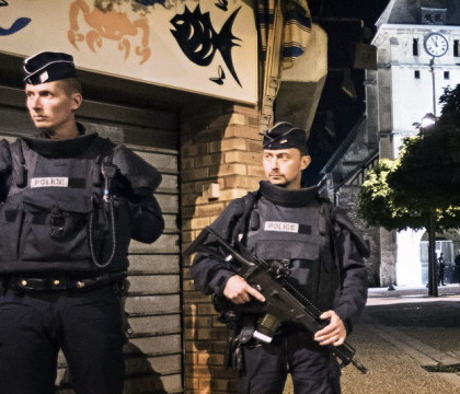 Operatiune antiterorista in Franta. Fortele de elita, raid in urma arestarii unui refugiat afgan care planuia atentate