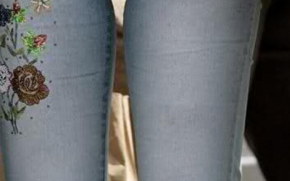 "Tigh gap", noua obsesie a adolescentelor, poate duce la anorexie si depresie "Tigh gap", noua obsesie a adolescentelor, poate duce la anorexie si depresie
