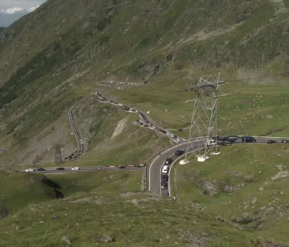 Transfagarasanul, inchis in weekend pentru un raliu al masinilor istorice. Intre ce ore nu se va putea circula