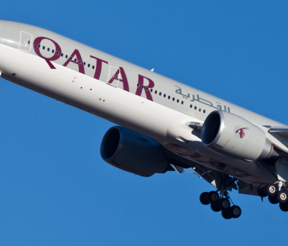 Momentul cand un avion Qatar Airways a luat foc in zbor. A aterizat de urgenta la Istanbul - VIDEO