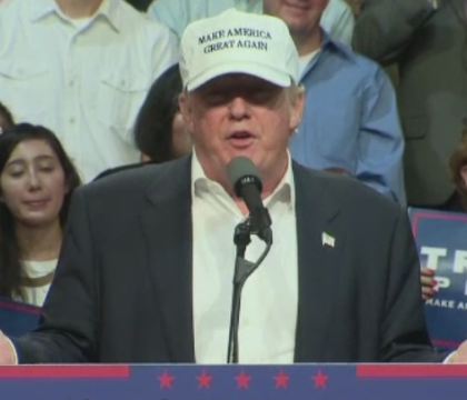 "Oricum aveti o viata grea, n-aveti nimic de pierdut daca ma votati pe mine". Discursul neobisnuit al lui Trump la Detroit "Oricum aveti o viata grea, n-aveti nimic de pierdut daca ma votati pe mine". Discursul neobisnuit al lui Trump la Detroit