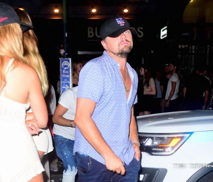 Leonardo DiCaprio si iubita lui, implicati intr-un accident de masina. Cum a reactionat femeia care s-a ciocnit cu actorul - VIDEO