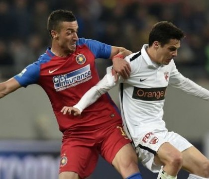Tanar de 18 ani, mort dupa ce a fost lovit cu o sticla in cap la finalul meciului Steaua - Dinamo. A stat in coma 4 zile Tanar de 18 ani, mort dupa ce a fost lovit cu o sticla in cap la finalul meciului Steaua - Dinamo. A stat in coma 4 zile