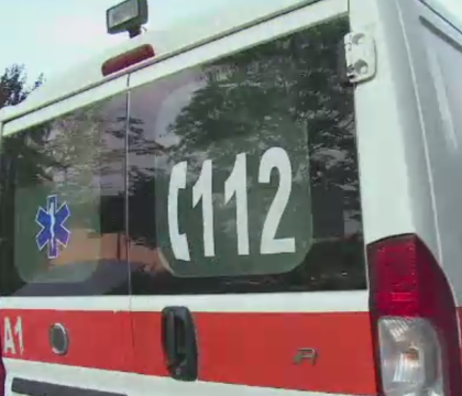 O fetita in varsta de 6 ani, din Galati, si-ar fi ucis fratele, mai mic cu un an, in timp ce se jucau cu un furtun