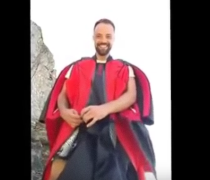 Un pasionat de Base Jump si-a transmis moartea LIVE pe Facebook. Imaginile cu ultima saritura a tanarului