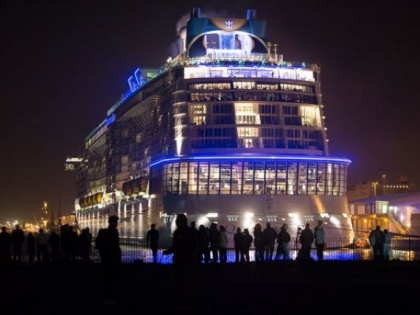 GALERIE FOTO. Quantum of the Seas, prima nava de croaziera smart din lume si cea mai luxoasa GALERIE FOTO. Quantum of the Seas, prima nava de croaziera smart din lume si cea mai luxoasa
