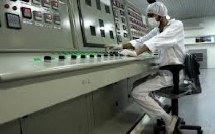 Patru persoane suspectate de acte de sabotaj la un complex nuclear, arestate in Iran Patru persoane suspectate de acte de sabotaj la un complex nuclear, arestate in Iran