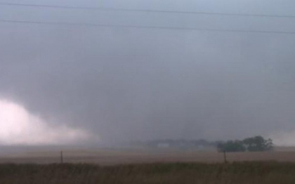 O tornada produsa in Nebraska a generat rafale de vant care au atins 320 de kilometri pe ora