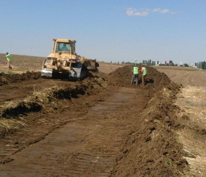 Au inceput lucrarile la PRIMA autostrada din Moldova. Un proiect vechi de 15 ani s-a impedicat intr-un sat de acum 6 milenii Au inceput lucrarile la PRIMA autostrada din Moldova. Un proiect vechi de 15 ani s-a impedicat intr-un sat de acum 6 milenii
