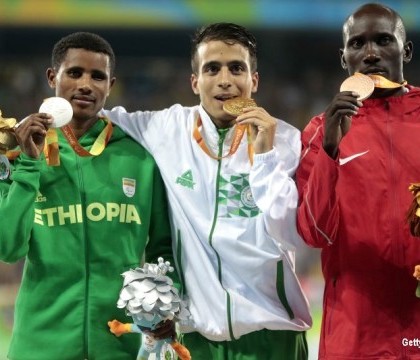 Patru sportivi paralimpici au alergat 1.500 de metri mai repede decat medaliatul cu aur la JO de la Rio Patru sportivi paralimpici au alergat 1.500 de metri mai repede decat medaliatul cu aur la JO de la Rio