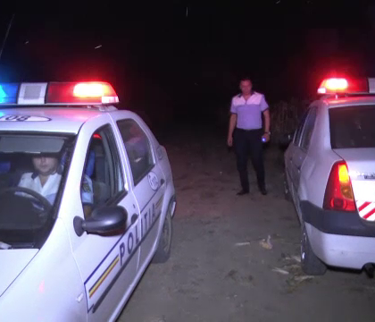 Parintii fetitei inecate intr-un lac, descoperiti fara suflare. Anchetatorii au refacut filmul tragediei