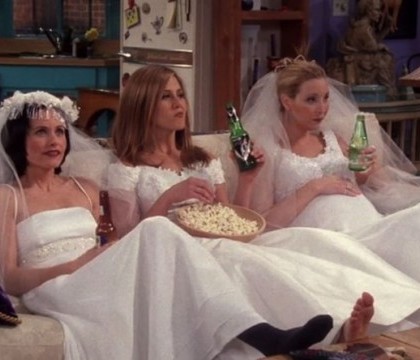 Brangelina, mai tare decat Adunarea ONU. Cum a reactionat Internetul dupa anuntul divortului dintre Angelina si Brad Brangelina, mai tare decat Adunarea ONU. Cum a reactionat Internetul dupa anuntul divortului dintre Angelina si Brad