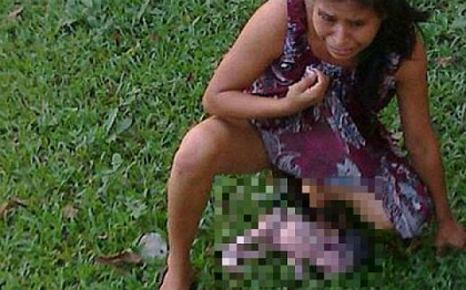 O femeie din Mexic a nascut pe iarba in curtea spitalului dupa ce medicii au lasat-o sa astepte