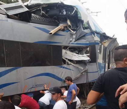 Grav accident de tren in Algeria. Unul dintre conductori a murit, iar 90 de pasageri au fost raniti. VIDEO