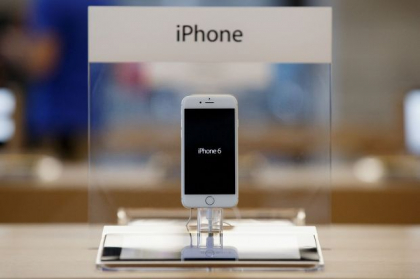 Cel mai scump iPhone 6, vandut pe eBay cu 11.100 de dolari! Ce l-a facut atat de scump