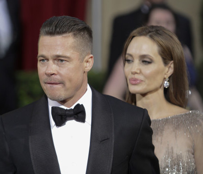 Dezvaluiri despre viata intima a cuplului Jolie-Pitt. Ce faceau cei doi soti noaptea, la ora de culcare Dezvaluiri despre viata intima a cuplului Jolie-Pitt. Ce faceau cei doi soti noaptea, la ora de culcare