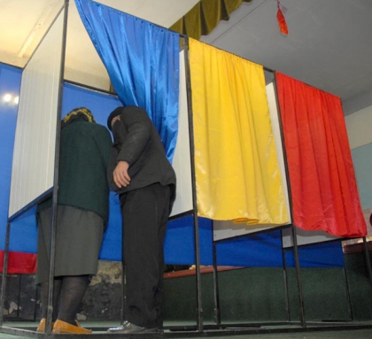 Mai multi romani din Republica Moldova si-au exprimat optiunea pentru PREZIDENTIALE decat in primul tur