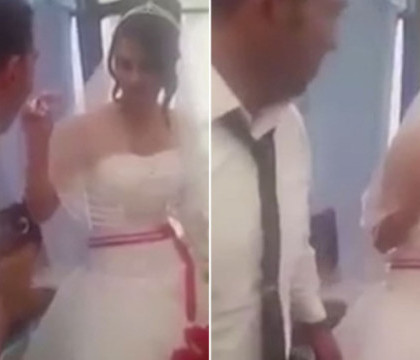 Mireasa a vrut sa glumeasca atunci cand au taiat tortul, dar mirele nu a fost deloc incantat. Gestul facut de barbat - VIDEO Mireasa a vrut sa glumeasca atunci cand au taiat tortul, dar mirele nu a fost deloc incantat. Gestul facut de barbat - VIDEO