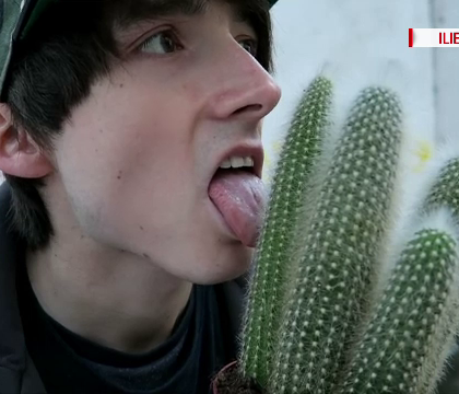 Cine este Ilie Bivol, vlogger-ul care a pus pe jar autoritatile din Iasi. A postat pe YouTube un film in care linge un cactus
