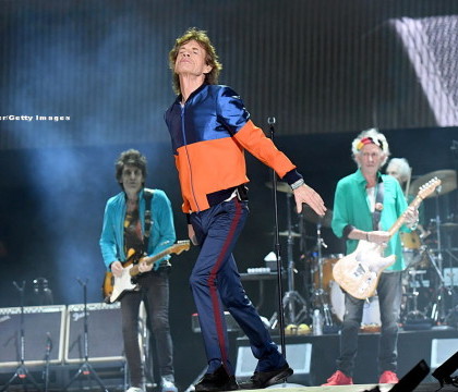 Show incendiar cu The Rolling Stones in desertul din California. Pe aceeasi scena: Bob Dylan, Paul McCartney, Roger Waters Show incendiar cu The Rolling Stones in desertul din California. Pe aceeasi scena: Bob Dylan, Paul McCartney, Roger Waters