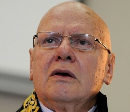 Fiul academicianului Razvan Theodorescu, gasit mort in casa de vacanta a familiei. Barbatul ar fi fost muscat de sarpe Fiul academicianului Razvan Theodorescu, gasit mort in casa de vacanta a familiei. Barbatul ar fi fost muscat de sarpe