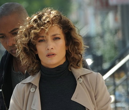 INCENDIU la o parcare cu MASINI DE LUX, in Rusia. VIDEO. FOTO. Rolls-Royce, Porsche, Mercedes si Bentley - facute scrum