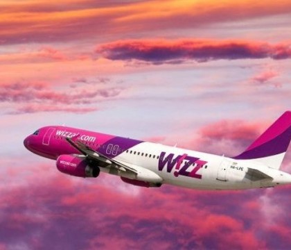 O cursa Wizz Air Roma - Bucuresti, programata sa aterizeze vineri seara, nu a aterizat nici dupa 11 ore