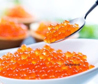 A incercat sa introduca ilegal caviar in China, dar s-a facut de ras. Ce gest a facut femeia cand a fost prinsa - VIDEO