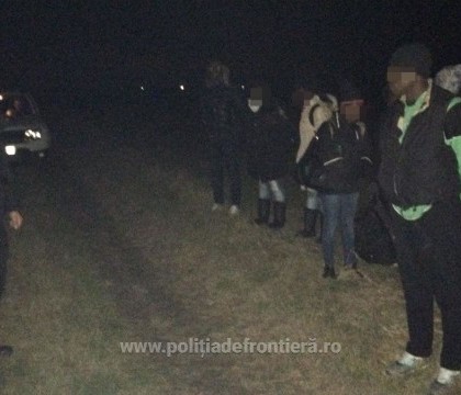 7 nigerieni, prinsi de politia de frontiera. Motivul pentru care risca sa ajunga in Serbia 7 nigerieni, prinsi de politia de frontiera. Motivul pentru care risca sa ajunga in Serbia