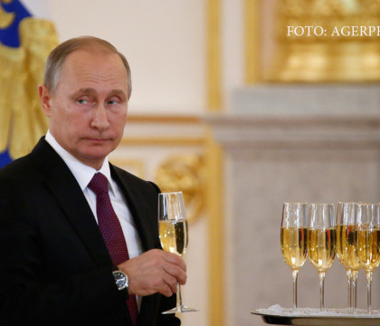 Reactii in Rusia dupa victoria lui Donald Trump. Duma de stat a aplaudat, dar Putin nu se va intalni prea curand cu magnatul