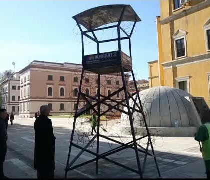 Buncarul anti-nuclear care a fost transformat in muzeu si poate fi vizitat de oricine. Cum arata in interior