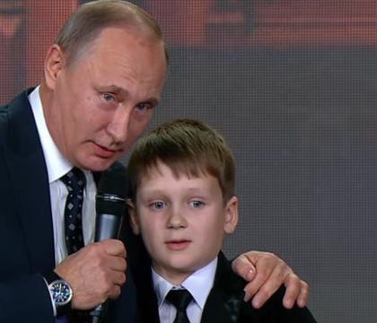 "Granitele Rusiei nu au limite". Gluma facut de Vladimir Putin la o ceremonie a Societatii de Geografie - VIDEO "Granitele Rusiei nu au limite". Gluma facut de Vladimir Putin la o ceremonie a Societatii de Geografie - VIDEO